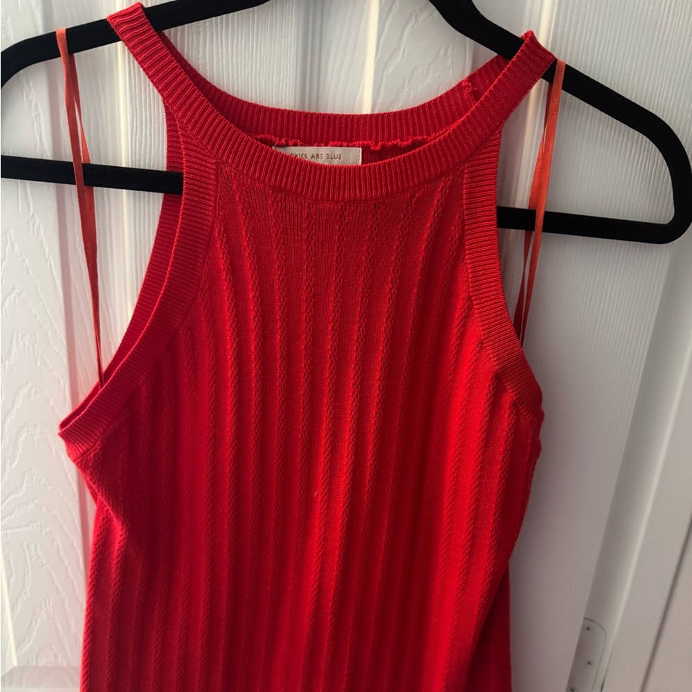 Red Sleeveless Knit Top